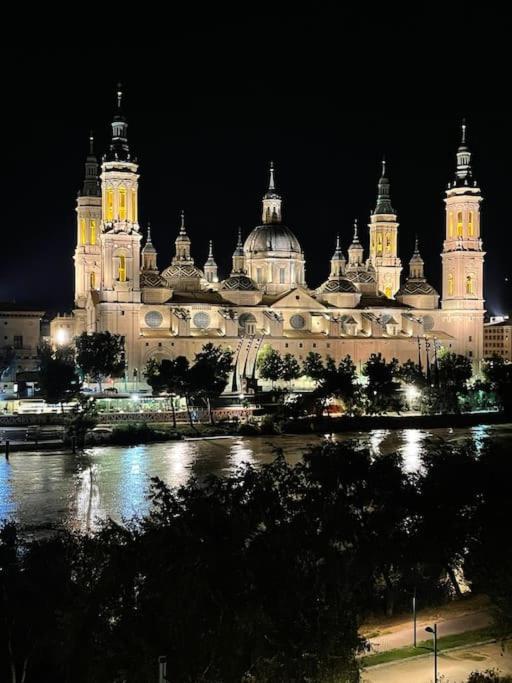 Apartamento Con Vistas Al Pilar Con Aparcamiento Privado Saragoça Exterior foto