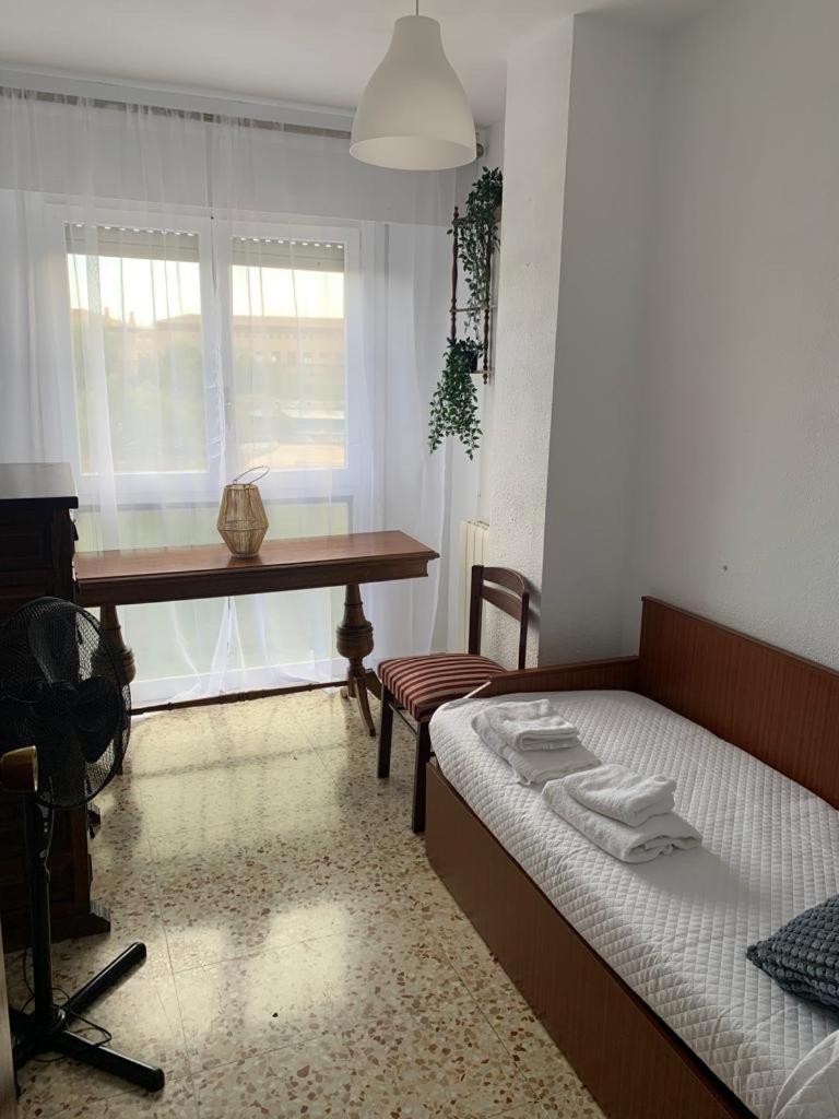 Apartamento Con Vistas Al Pilar Con Aparcamiento Privado Saragoça Exterior foto
